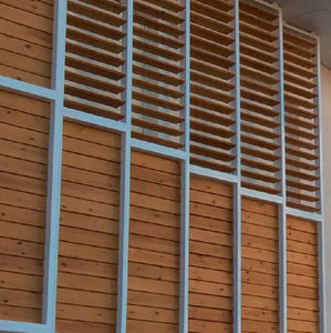 frangisole in legno / per facciata / verticale / orientabile