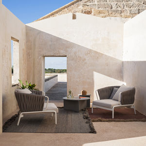 poltrona contemporanea
