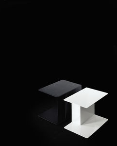 tavolo d'appoggio moderno