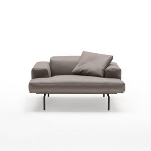 poltrona contemporanea
