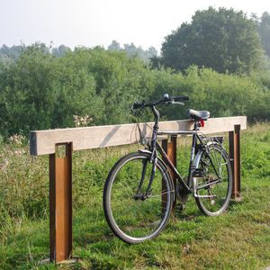 rastrelliera per biciclette a pavimento