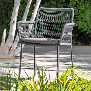 sedia da giardino moderna / con braccioli / a slitta / con cuscino rimovibile