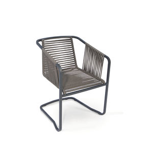 sedia da giardino moderna