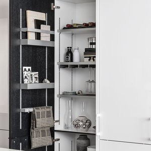 mobile alto per cucina contemporaneo