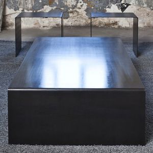 tavolino basso contemporaneo