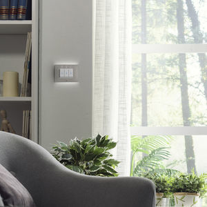 supporto per prese elettriche multimediale