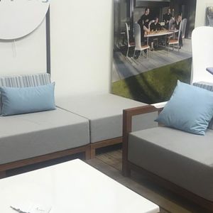 pouf moderno