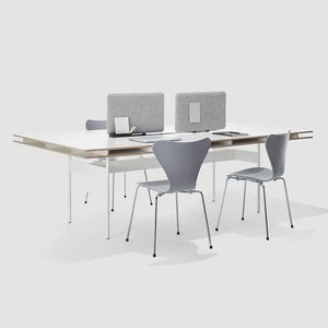 tavolo da riunione design minimalista