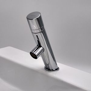 miscelatore per lavabo 1