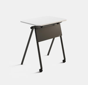 tavolo per corsi di formazione contemporaneo 1