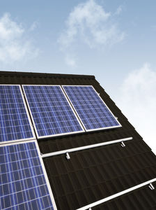 sistema di montaggio per tetto inclinato / su tetto / per applicazioni fotovoltaiche