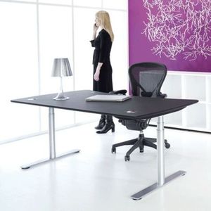 tavolo da lavoro moderno
