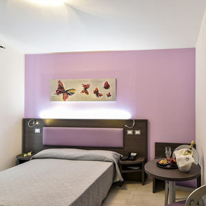camera d'hotel contemporanea