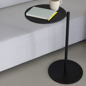 tavolo d'appoggio contemporaneo