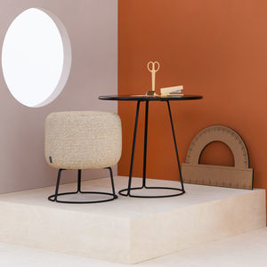 tavolo d'appoggio contemporaneo