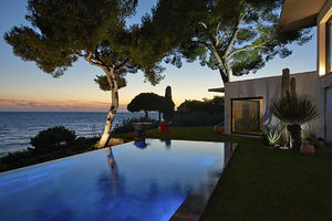piscina a straripamento 1