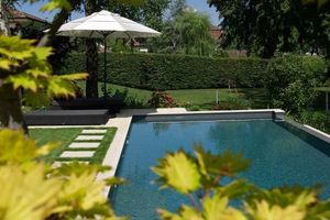 piscina a straripamento 1