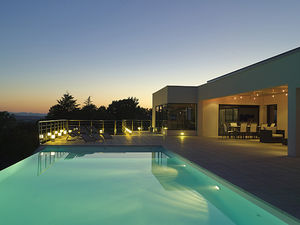 piscina a straripamento 1