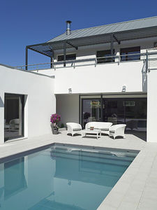 piscina a straripamento
