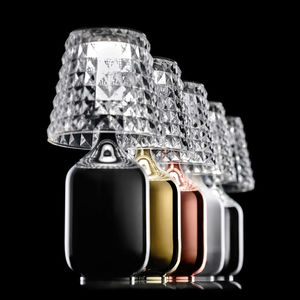 lampada portatile / moderna / in metallo cromato / in PMMA