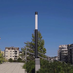 colonna luminosa contemporanea