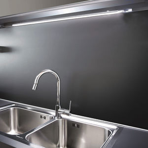 luce LED 1