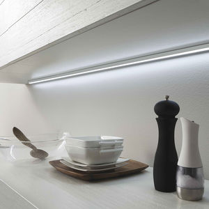 luce LED 1