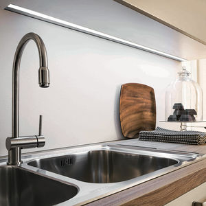 luce LED 1
