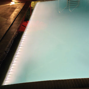 luce LED 1