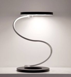 lampada da tavolo 1