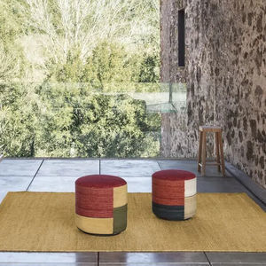 pouf moderno