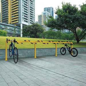 rastrelliera per biciclette a pavimento
