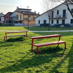tavolo da picnic contemporaneo 1