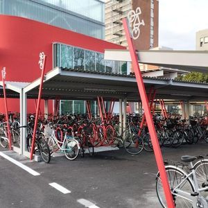 pensilina per biciclette sicura 1
