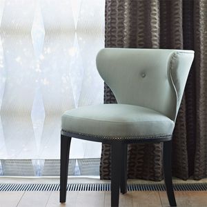 tendina voile con motivi geometrici