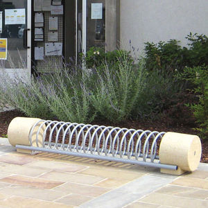 rastrelliera per biciclette a pavimento