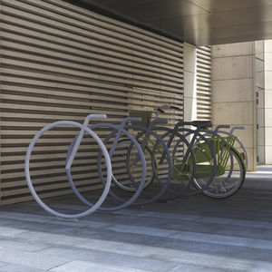 rastrelliera per biciclette a pavimento
