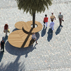 panca per spazi pubblici design organico