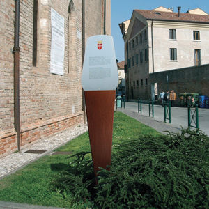 pannello informativo per spazio pubblico