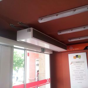 barriera d'aria da soffitto