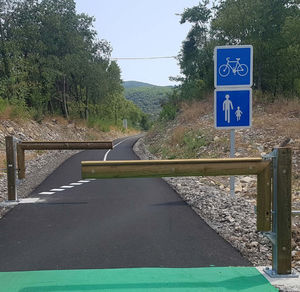 barriera per passaggio di biciclette