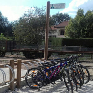 rastrelliera per biciclette a pavimento 1