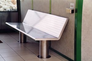 panca per spazi pubblici moderna