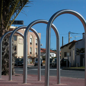 rastrelliera per biciclette in acciaio inox
