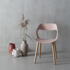 sedia contemporanea 1