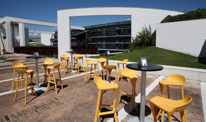 sgabello da bar contemporaneo 1