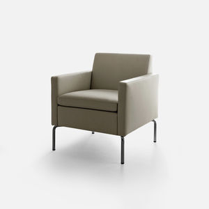 poltrona visitatore contemporanea