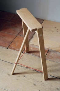 sgabello contemporaneo