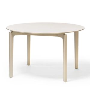 tavolo in stile scandinavo