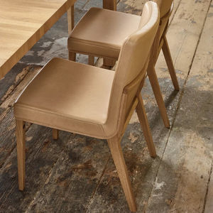 sedia da pranzo contemporanea